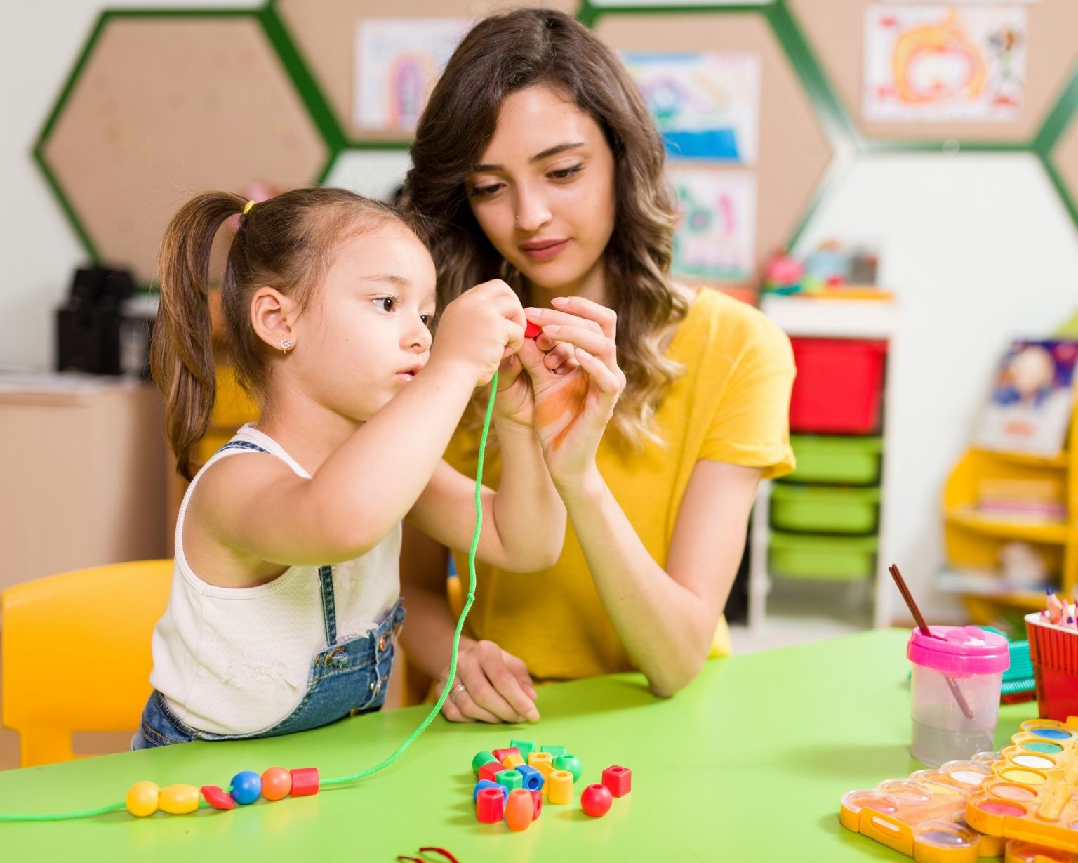 15 Quick Tips & Activities for Teaching Independence in Preschoolers